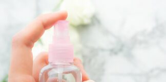 Cosmetic sprays